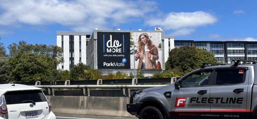E-Scooter On Auckland Southern Motorway: Dashcam Footage Shows Risky Ride E-Scooter On Auckland Southern Motorway: Dashcam Footage Shows Risky Ride