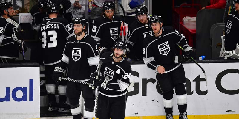 Edmonton Oilers Force Overtime Win Against Los Angeles Kings, Series Tied Edmonton Oilers Force Overtime Win Against Los Angeles Kings, Series Tied