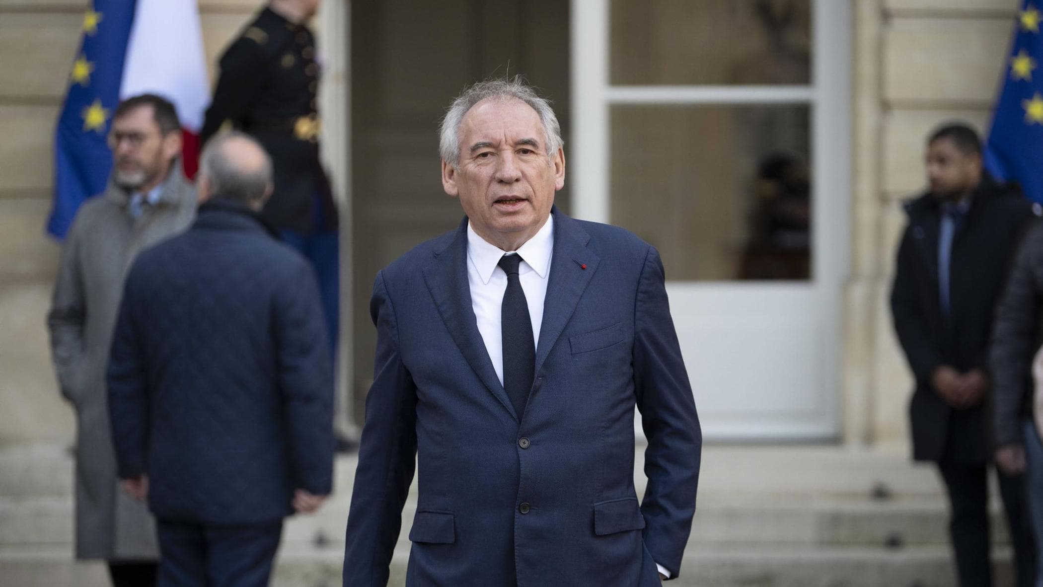 Elezioni Francesi: La Sfida Di Bayrou Contro L'ascesa Di Le Pen Elezioni Francesi: La Sfida Di Bayrou Contro L'ascesa Di Le Pen