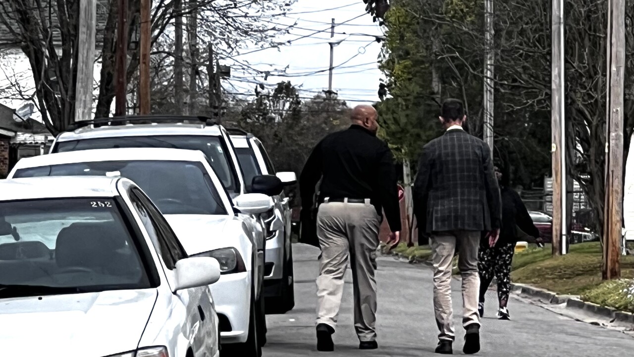 Elizabeth City Police Investigate String Of Car Break-ins At Apartment Complexes Elizabeth City Police Investigate String Of Car Break-ins At Apartment Complexes
