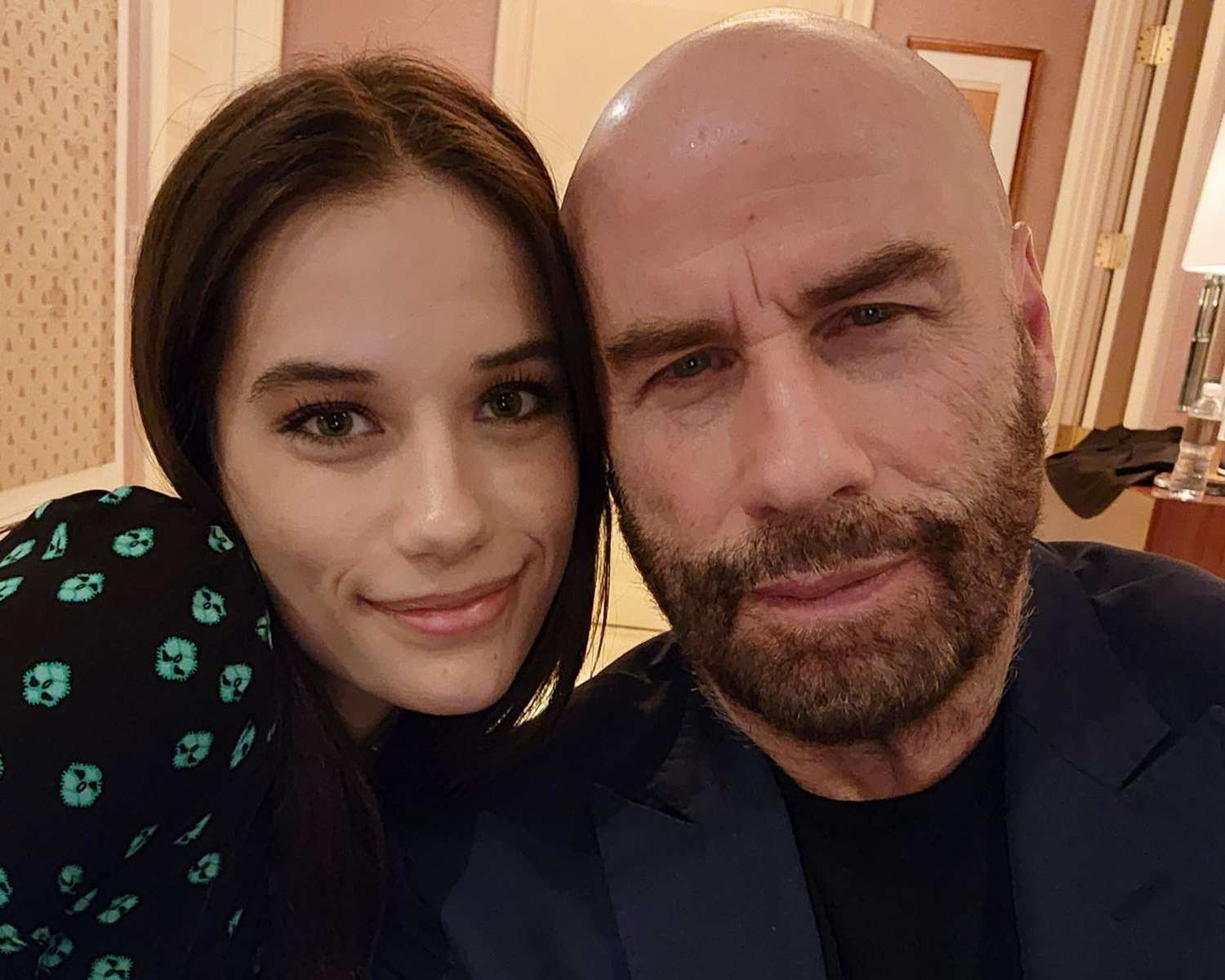 Ella Bleu Travolta: Zapanjujuća Ljepota Kćeri Johna Travolte Ella Bleu Travolta: Zapanjujuća Ljepota Kćeri Johna Travolte