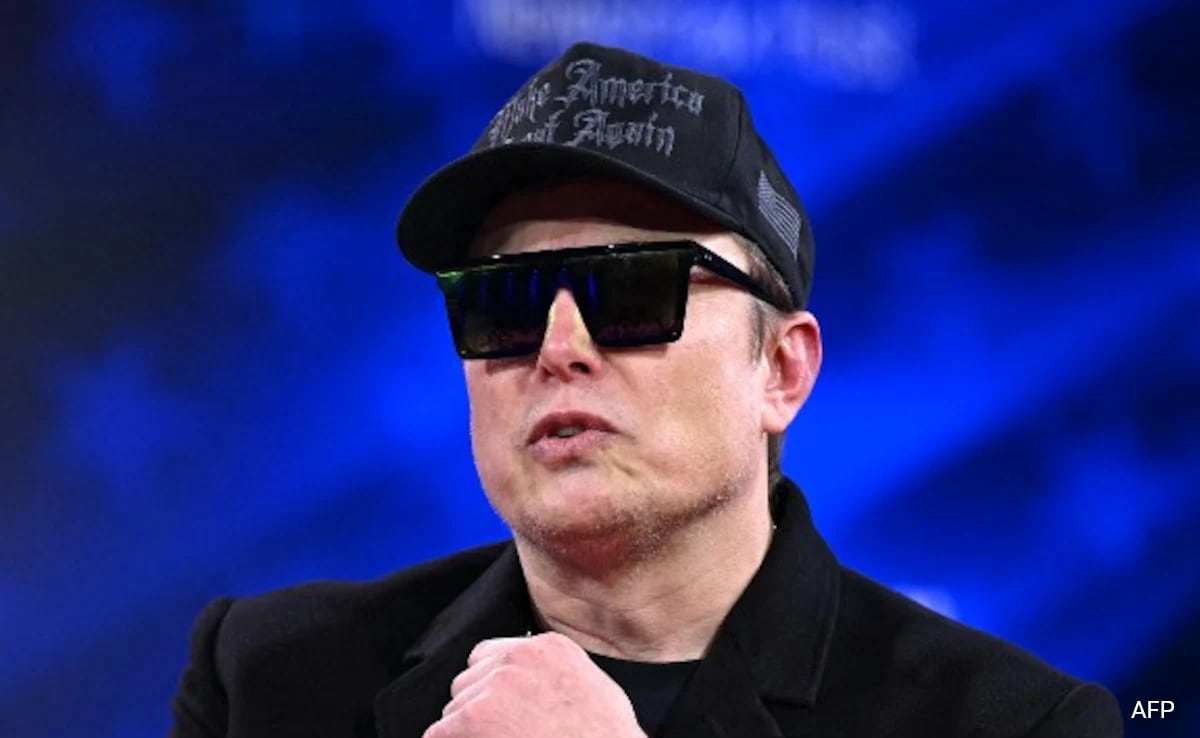 Elon Musk Net Worth Dips Under $300 Billion: Analysis Of Recent Market Downturns Elon Musk Net Worth Dips Under $300 Billion: Analysis Of Recent Market Downturns