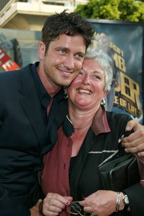 Emmy Winner's Daughter, A Nepo Baby Actress, Spotted With Gerard Butler Emmy Winner's Daughter, A Nepo Baby Actress, Spotted With Gerard Butler