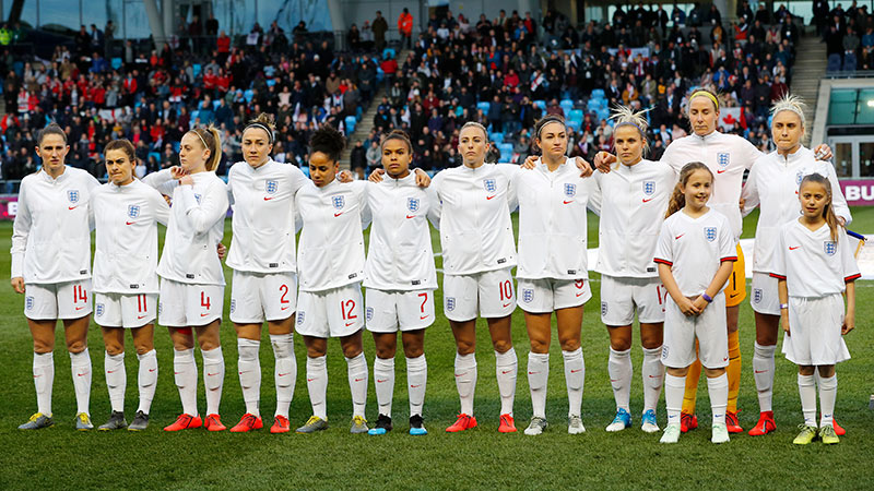 England Women's Squad Update: Kelly Replaces Injured Players England Women's Squad Update: Kelly Replaces Injured Players