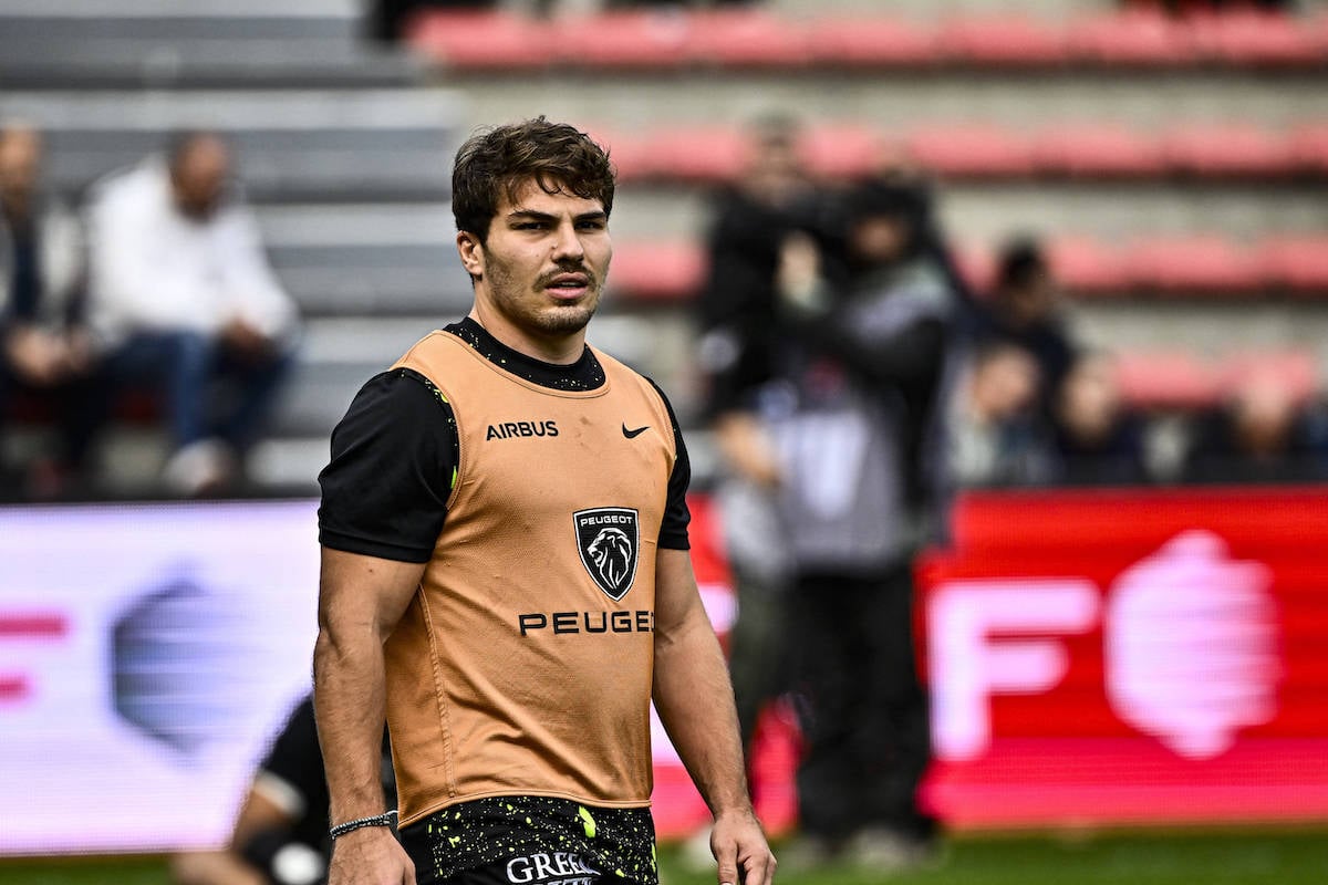 Eric Antoine Et Sa Compagne : Une Relation Discrète Loin Des Caméras M6 Eric Antoine Et Sa Compagne : Une Relation Discrète Loin Des Caméras M6