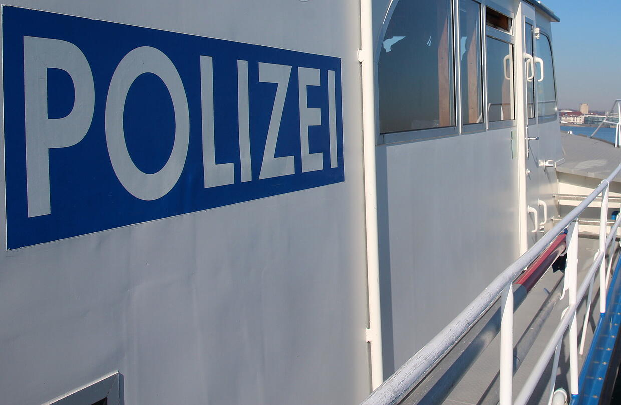 Ernstfall Am Bodensee:  Einsatzkräfte Üben In Hard Für Katastrophen
