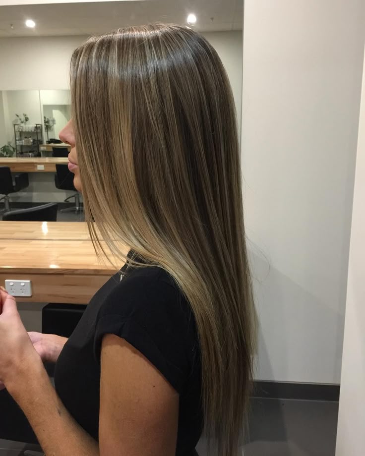 Eva Longoria's New Hairstyle: Sun-Kissed Highlights And A Stunning Transformation Eva Longoria's New Hairstyle: Sun-Kissed Highlights And A Stunning Transformation