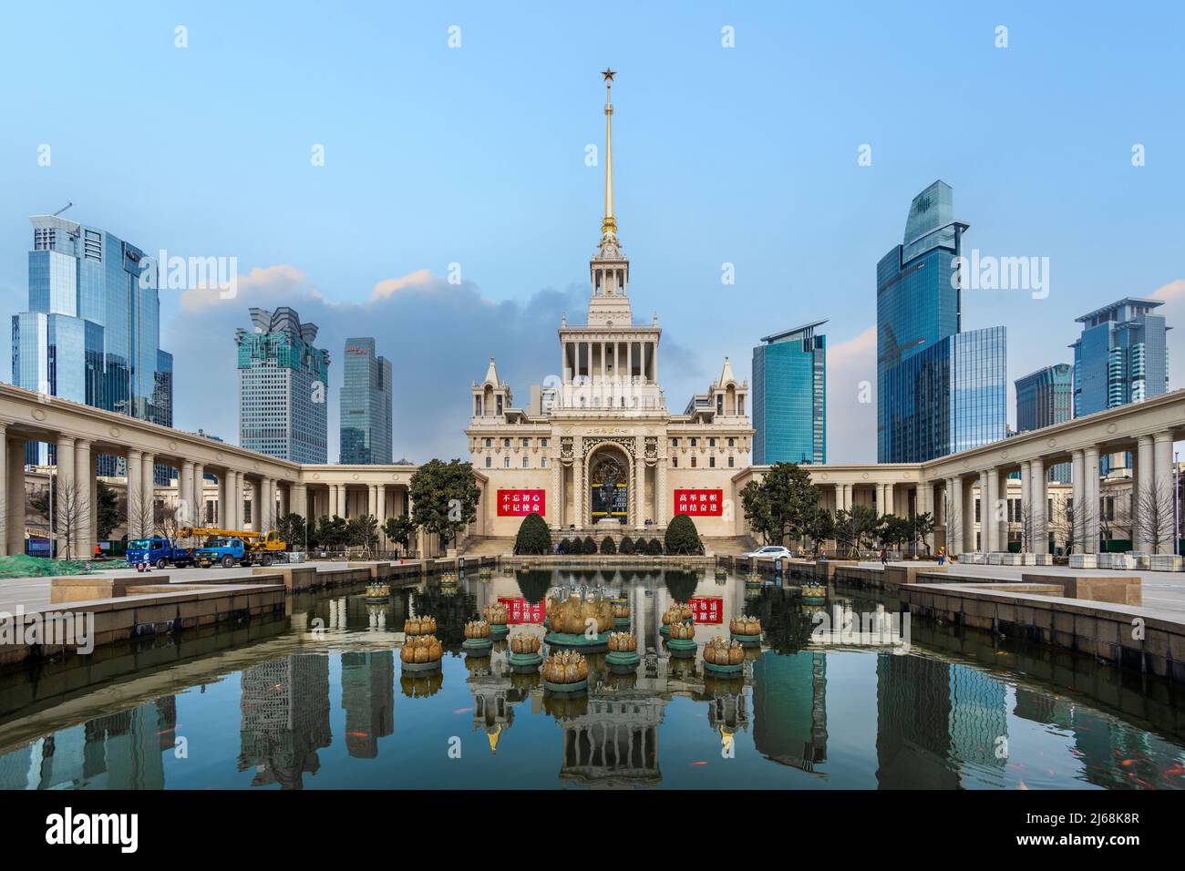 Explore Gucci's World: The New Shanghai Exhibition Explore Gucci's World: The New Shanghai Exhibition