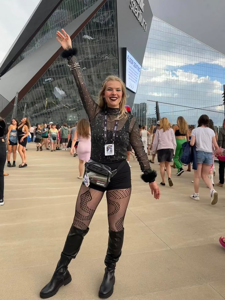 Explore Taylor Swift's Stunning Eras Tour Wardrobe In High-Resolution Photos Explore Taylor Swift's Stunning Eras Tour Wardrobe In High-Resolution Photos