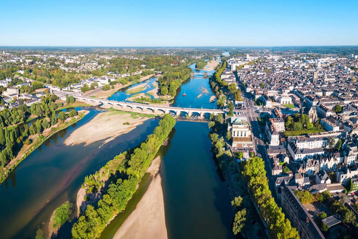 Explorer La Loire, Nantes Et Son Estuaire À Vélo : 5 Itinéraires Explorer La Loire, Nantes Et Son Estuaire À Vélo : 5 Itinéraires