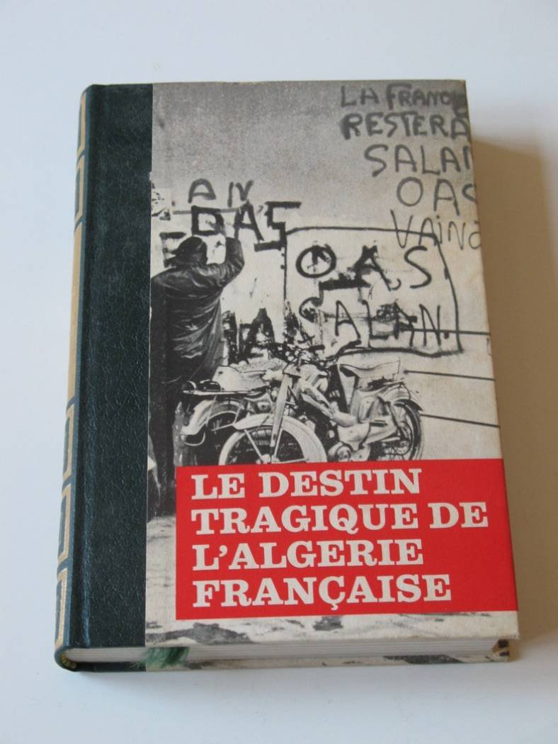 Expulsion En Vacances: Le Destin Tragique De Deux Collégiens Et Leur Mère Expulsion En Vacances: Le Destin Tragique De Deux Collégiens Et Leur Mère