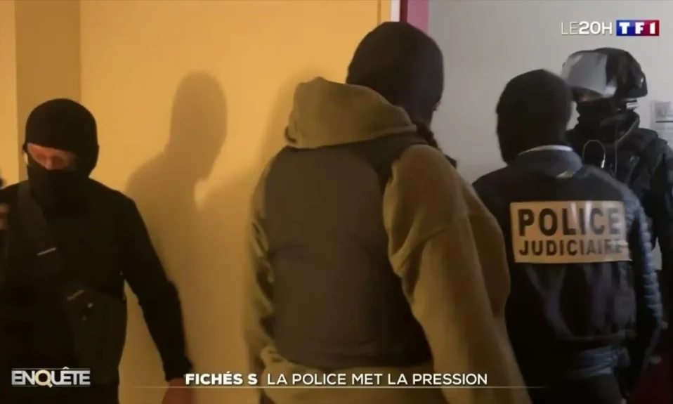 Expulsion OQTF: Deux Collégiens Et Leur Mère Séparés De Leurs Amis Expulsion OQTF: Deux Collégiens Et Leur Mère Séparés De Leurs Amis