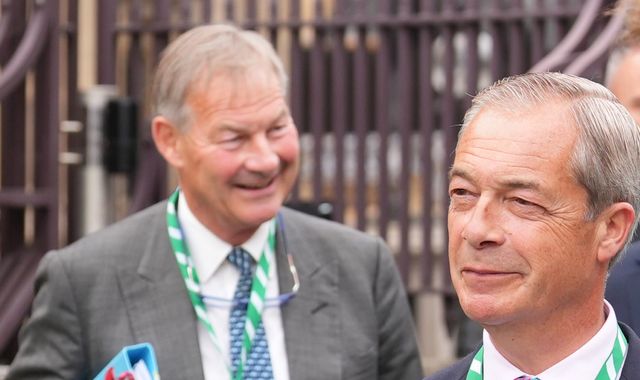 Farage And Lowe's Bitter Feud: A Public Spat Escalates Farage And Lowe's Bitter Feud: A Public Spat Escalates