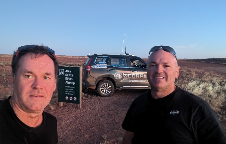 Fastest Crossing: Man Completes Record-Breaking Australian Foot Journey Fastest Crossing: Man Completes Record-Breaking Australian Foot Journey