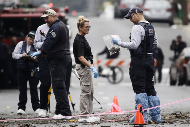 Fatal Car Explosion In Dam Square: Driver Dies, Suicide Investigated Fatal Car Explosion In Dam Square: Driver Dies, Suicide Investigated