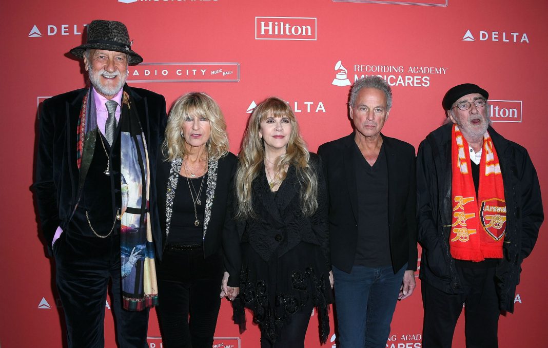 Fleetwood Mac's Future: Lindsey Buckingham And Mick Fleetwood Reunite Fleetwood Mac's Future: Lindsey Buckingham And Mick Fleetwood Reunite