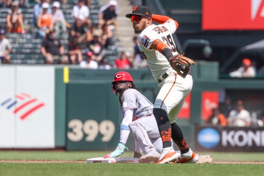 Flores And Lee's Stellar Performances Secure SF Giants Win Vs. Brewers Flores And Lee's Stellar Performances Secure SF Giants Win Vs. Brewers