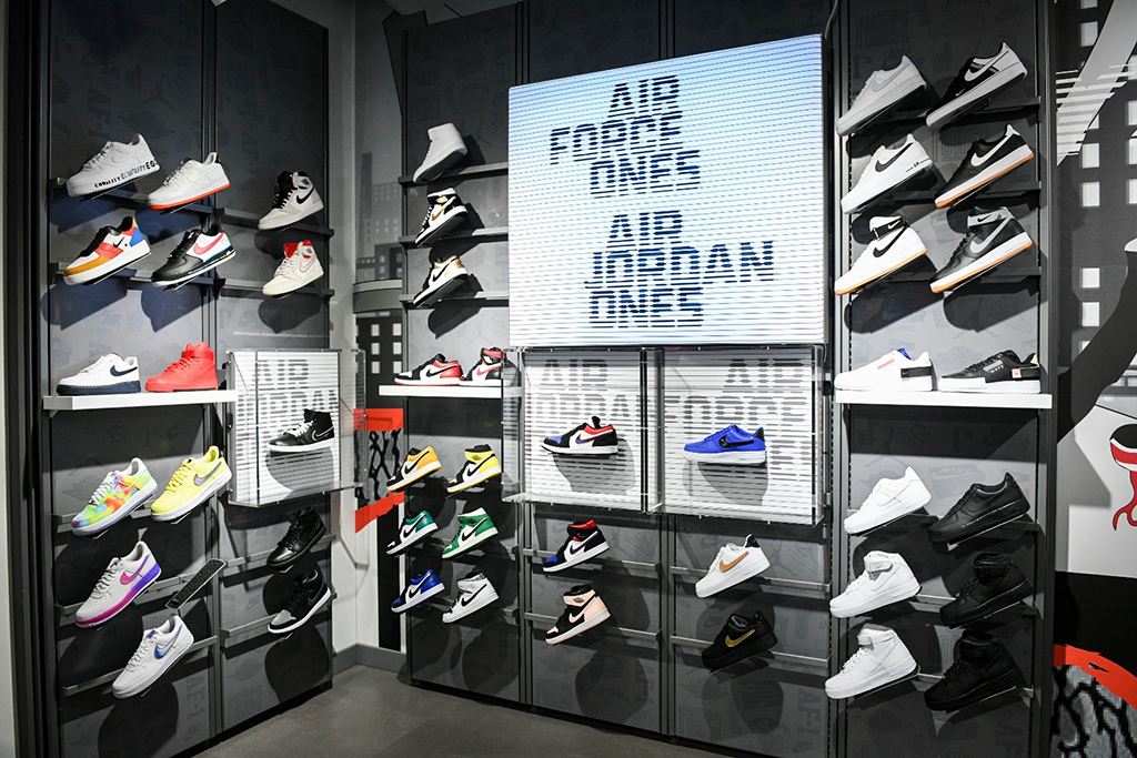 Foot Locker Earnings: Nike's Turnaround Takes Shape, Analysts Agree Foot Locker Earnings: Nike's Turnaround Takes Shape, Analysts Agree
