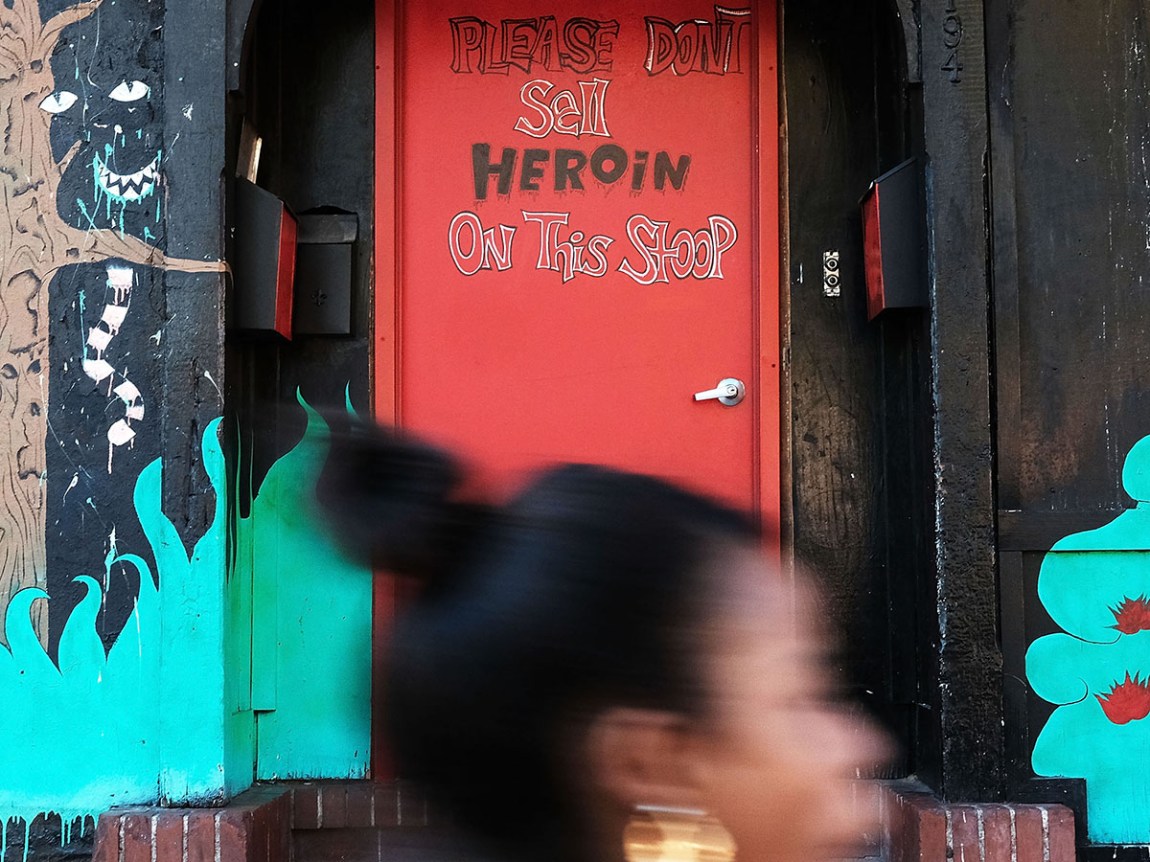 France's New Crackdown: Confiscating Phones From Drug Users And Dealers France's New Crackdown: Confiscating Phones From Drug Users And Dealers