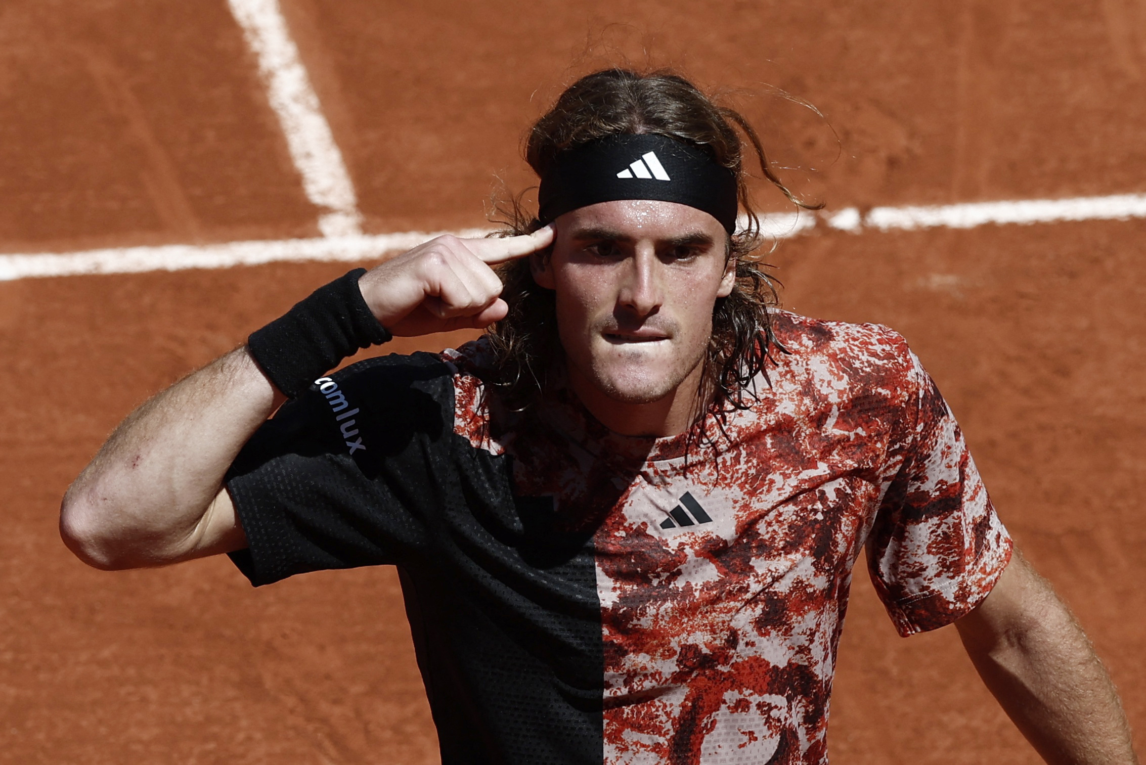 French Open: Surprise Losses For Ruud And Tsitsipas, Swiatek's Continued Dominance French Open: Surprise Losses For Ruud And Tsitsipas, Swiatek's Continued Dominance