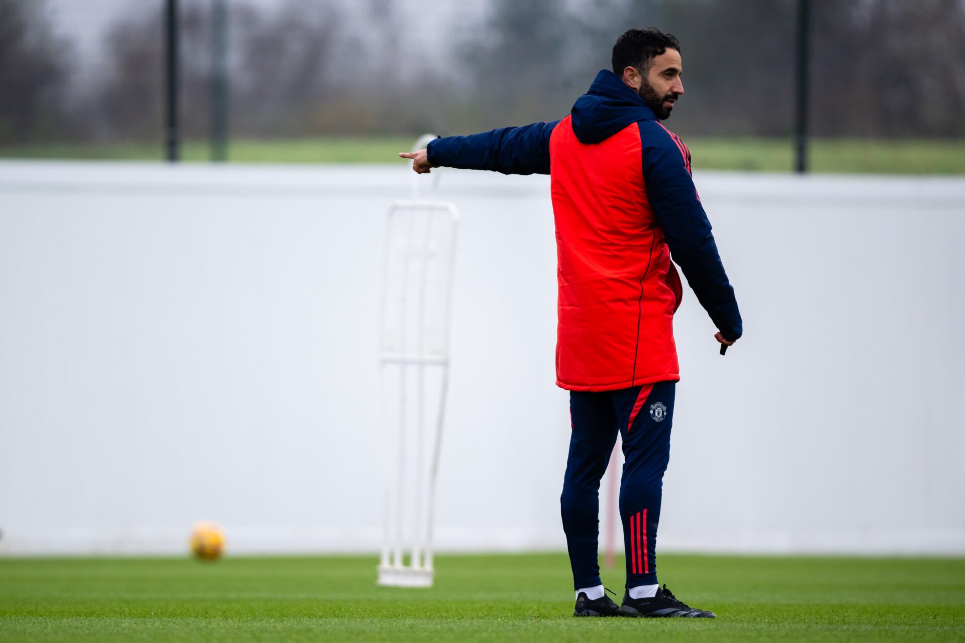 Futuro De Bruno Fernandes: Amorim Afirma Que Jogador Permanece No United Futuro De Bruno Fernandes: Amorim Afirma Que Jogador Permanece No United