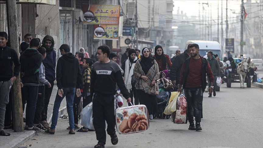 Gazze'den Yerinden Edilen Filistinlilerin Zorlu Hayatı Gazze'den Yerinden Edilen Filistinlilerin Zorlu Hayatı