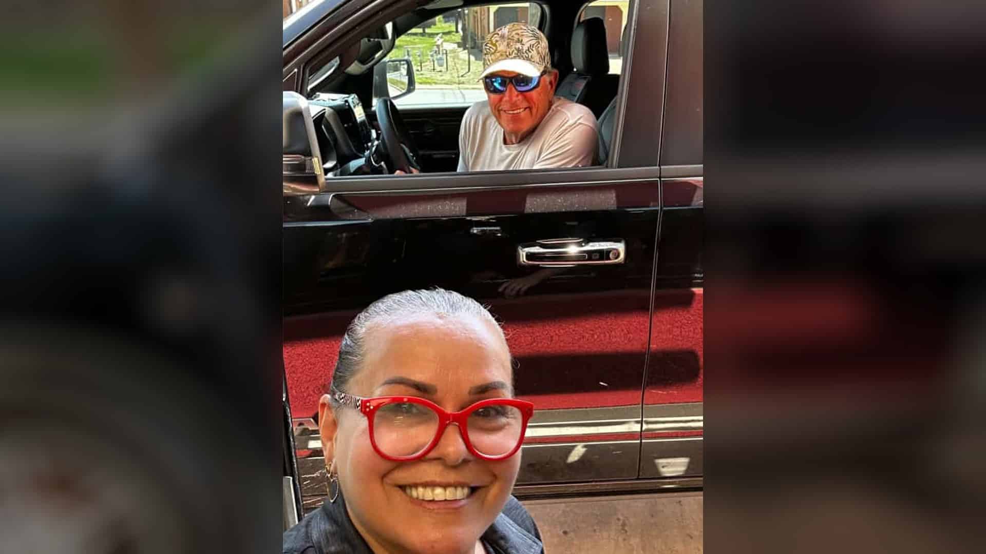 George Strait At Dairy Queen: Country Star's Surprise Drive-Thru Visit George Strait At Dairy Queen: Country Star's Surprise Drive-Thru Visit