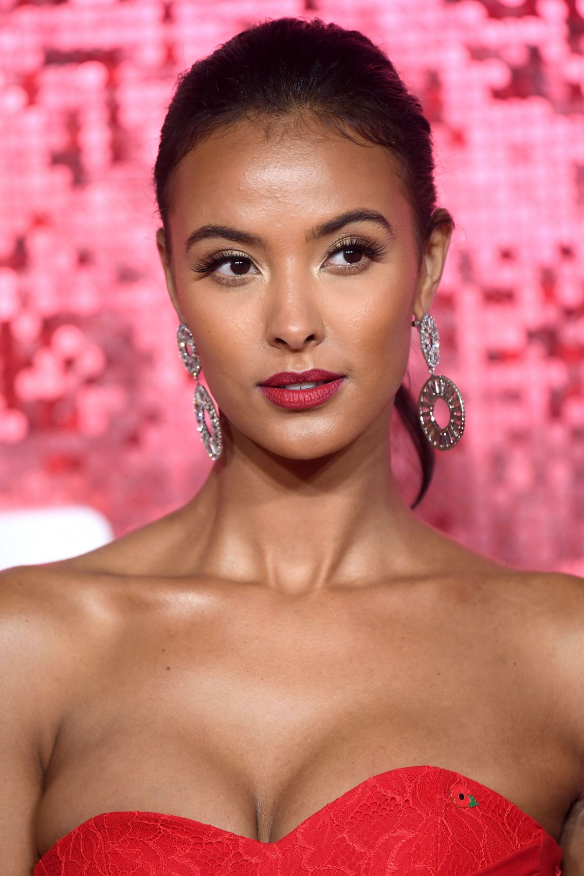 Get Maya Jama's Look: Hair, Makeup & Beauty Products Get Maya Jama's Look: Hair, Makeup & Beauty Products
