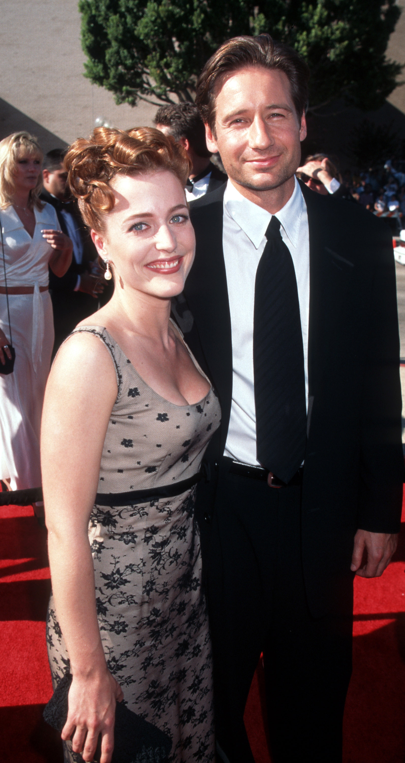 Gillian Anderson And David Duchovny Reunite At SAG Awards Gillian Anderson And David Duchovny Reunite At SAG Awards