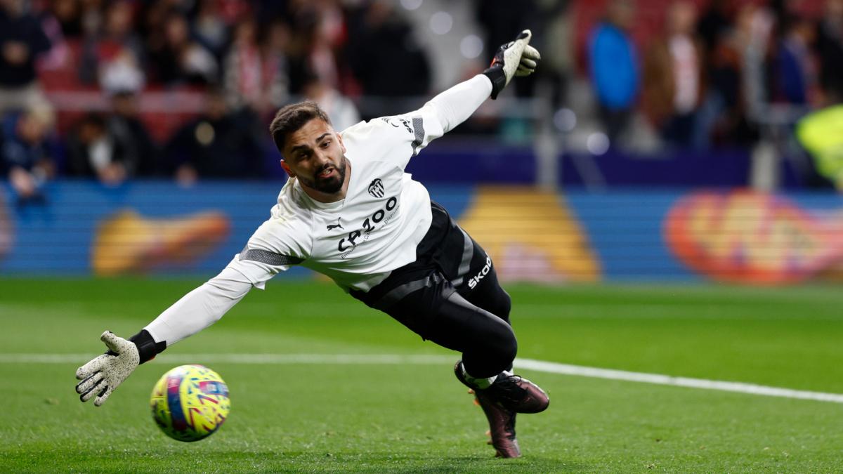 Giorgi Mamardashvili: Valencia's Hero In Shock Real Madrid Victory Giorgi Mamardashvili: Valencia's Hero In Shock Real Madrid Victory