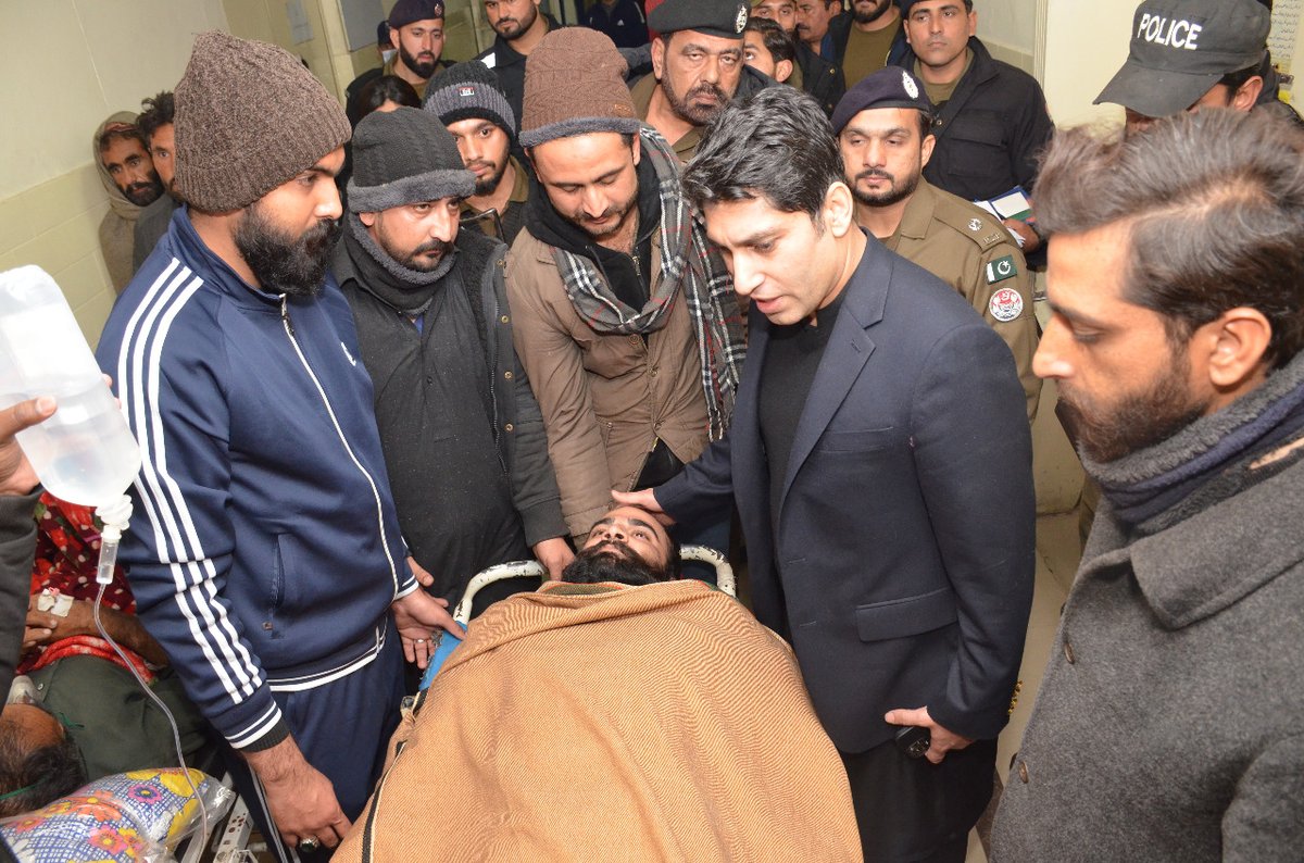 گجرانوالہ میں فائرنگ: 5 ہلاکتوں پر پولیس کا کارروائی، ملزم ہلاک گجرانوالہ میں فائرنگ: 5 ہلاکتوں پر پولیس کا کارروائی، ملزم ہلاک