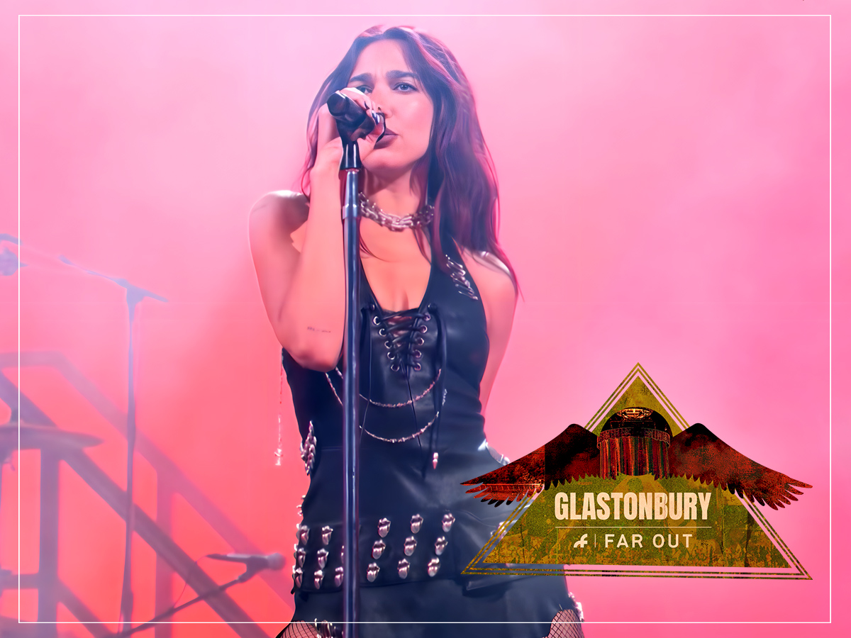 Glastonbury Festival 2024: Clashing Stage Times Leave Fans Furious Glastonbury Festival 2024: Clashing Stage Times Leave Fans Furious