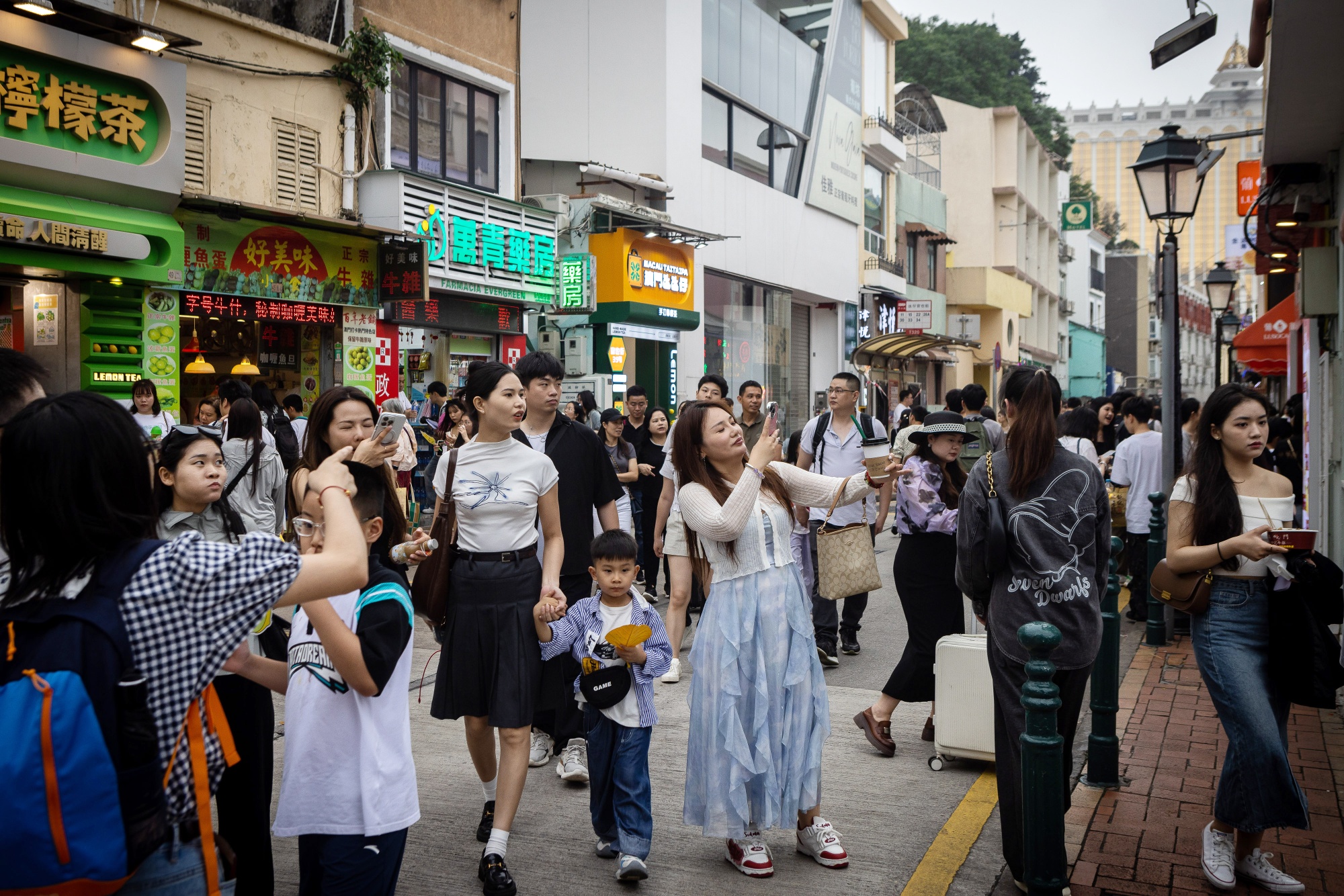 Golden Week Boost: Macau Gaming Revenue Shows Resilience Golden Week Boost: Macau Gaming Revenue Shows Resilience