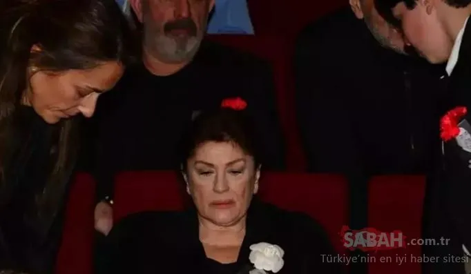 Gülşen Bubikoğlu'nun 50 Yıllık Eşi Türker İnanoğlu'nu Anma Sözleri Gülşen Bubikoğlu'nun 50 Yıllık Eşi Türker İnanoğlu'nu Anma Sözleri