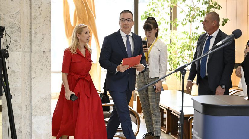 HNonline.sk: Nemecké Firmy A Masívne Prepúšťanie: Dôsledky Hospodárskej Krízy HNonline.sk: Nemecké Firmy A Masívne Prepúšťanie: Dôsledky Hospodárskej Krízy