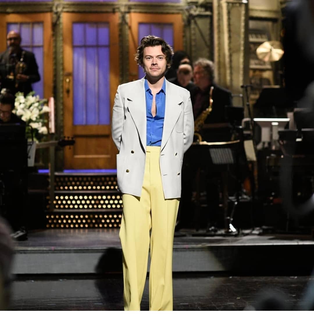 Harry Styles Reacts To A Hilariously Bad SNL Impression Harry Styles Reacts To A Hilariously Bad SNL Impression