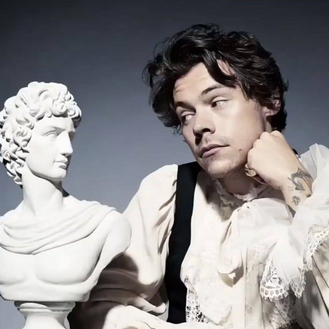 Harry Styles' SNL Impression: The Reaction That Broke The Internet Harry Styles' SNL Impression: The Reaction That Broke The Internet