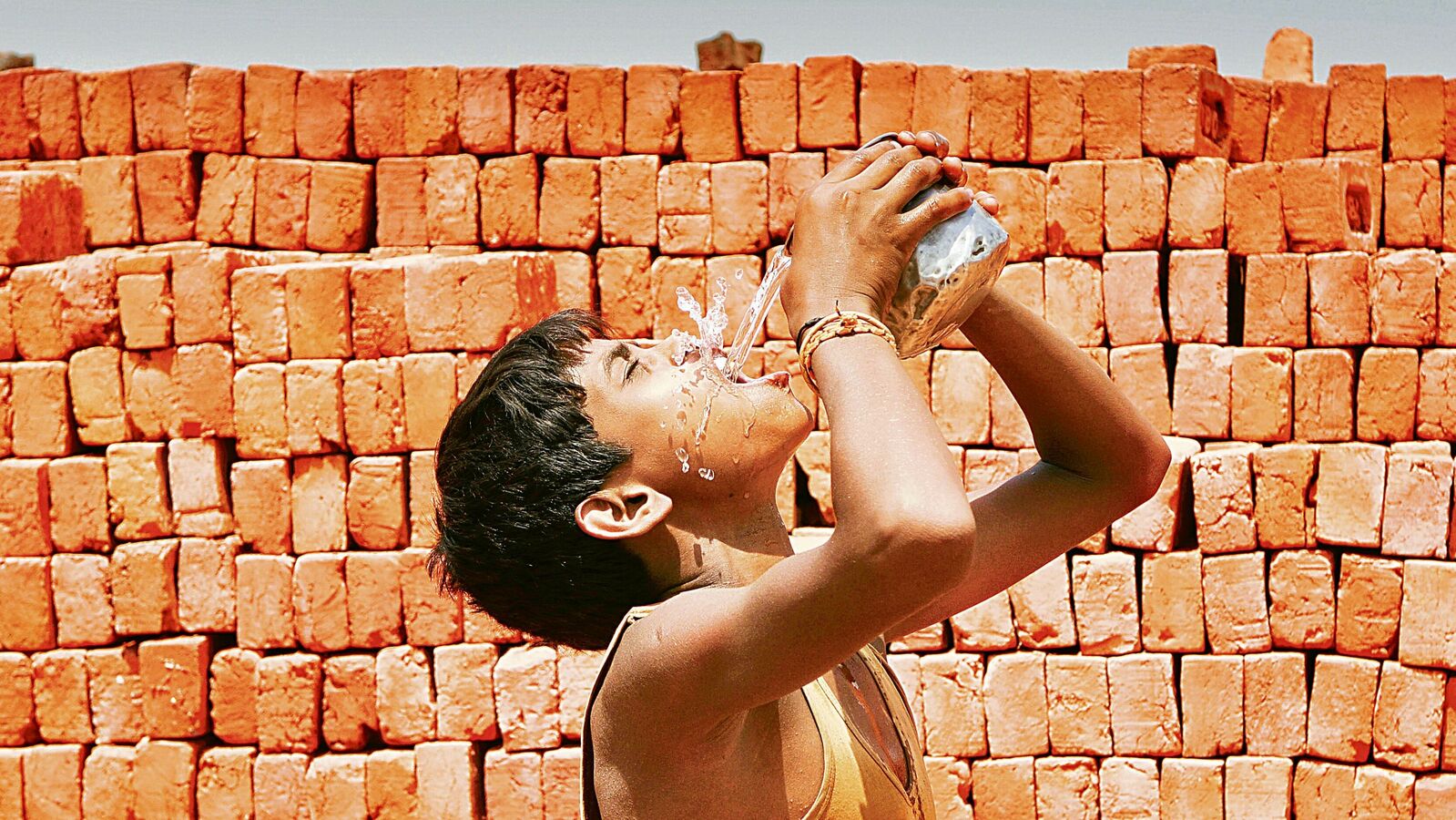 Heatwave Alert: Indore Reaches 40° Celsius Heatwave Alert: Indore Reaches 40° Celsius