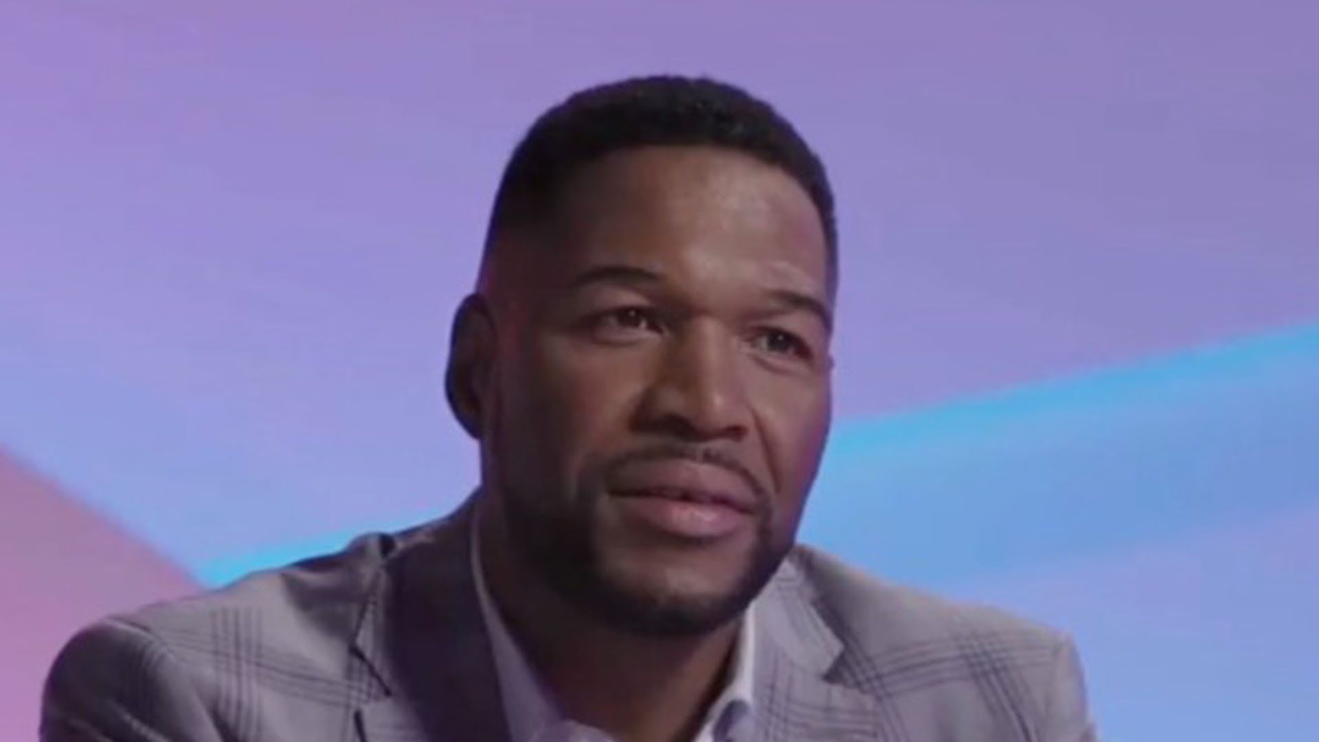 Here's How Michael Strahan Landed A Big Interview Amidst A Ratings War Here's How Michael Strahan Landed A Big Interview Amidst A Ratings War