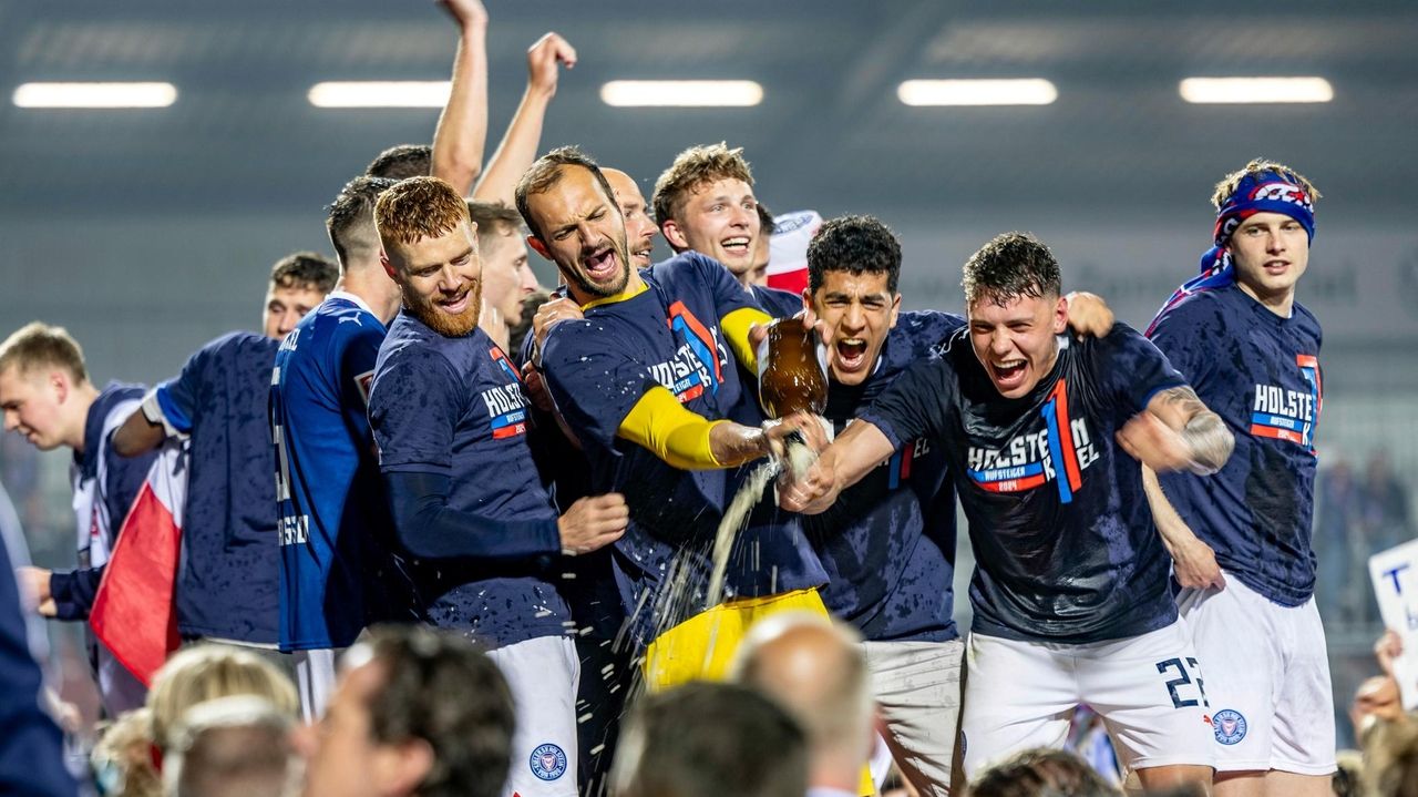 Holstein Kiel: From Bundesliga Promotion To Relegation Holstein Kiel: From Bundesliga Promotion To Relegation