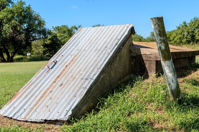 How To Stay Safe During Fast-Moving Storms With High Winds How To Stay Safe During Fast-Moving Storms With High Winds