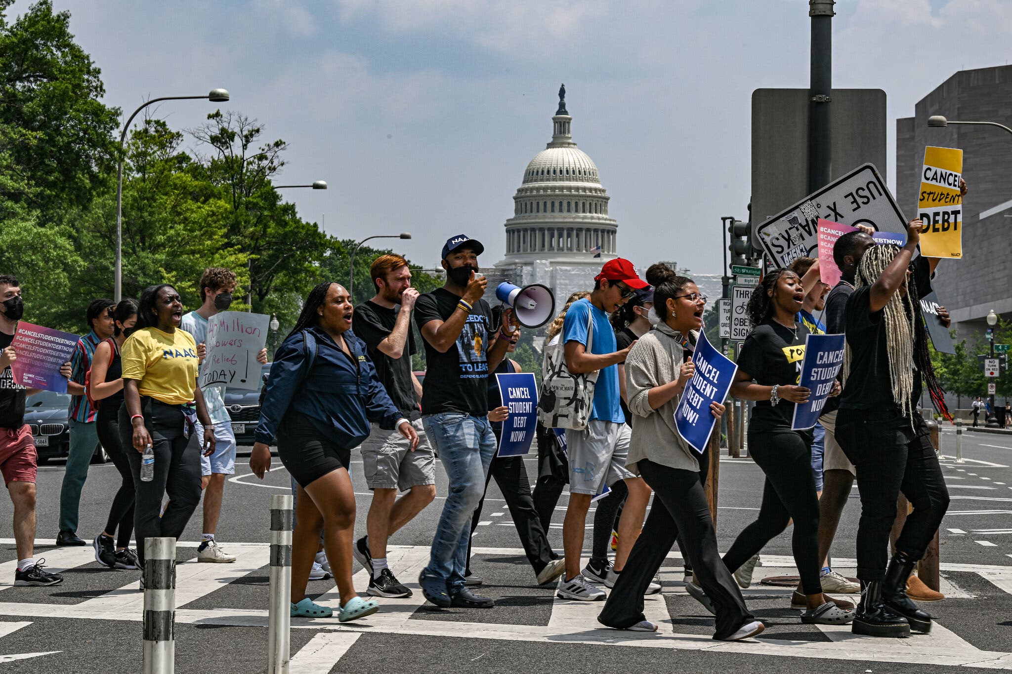 How Trump's Student Loan Changes Affect Black Communities How Trump's Student Loan Changes Affect Black Communities