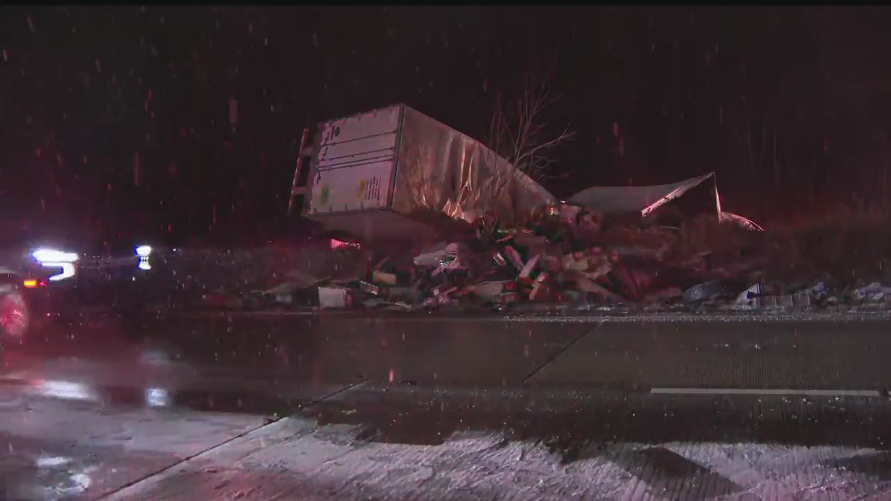 I-83 Tractor-Trailer Accident Involving Produce Shipment I-83 Tractor-Trailer Accident Involving Produce Shipment