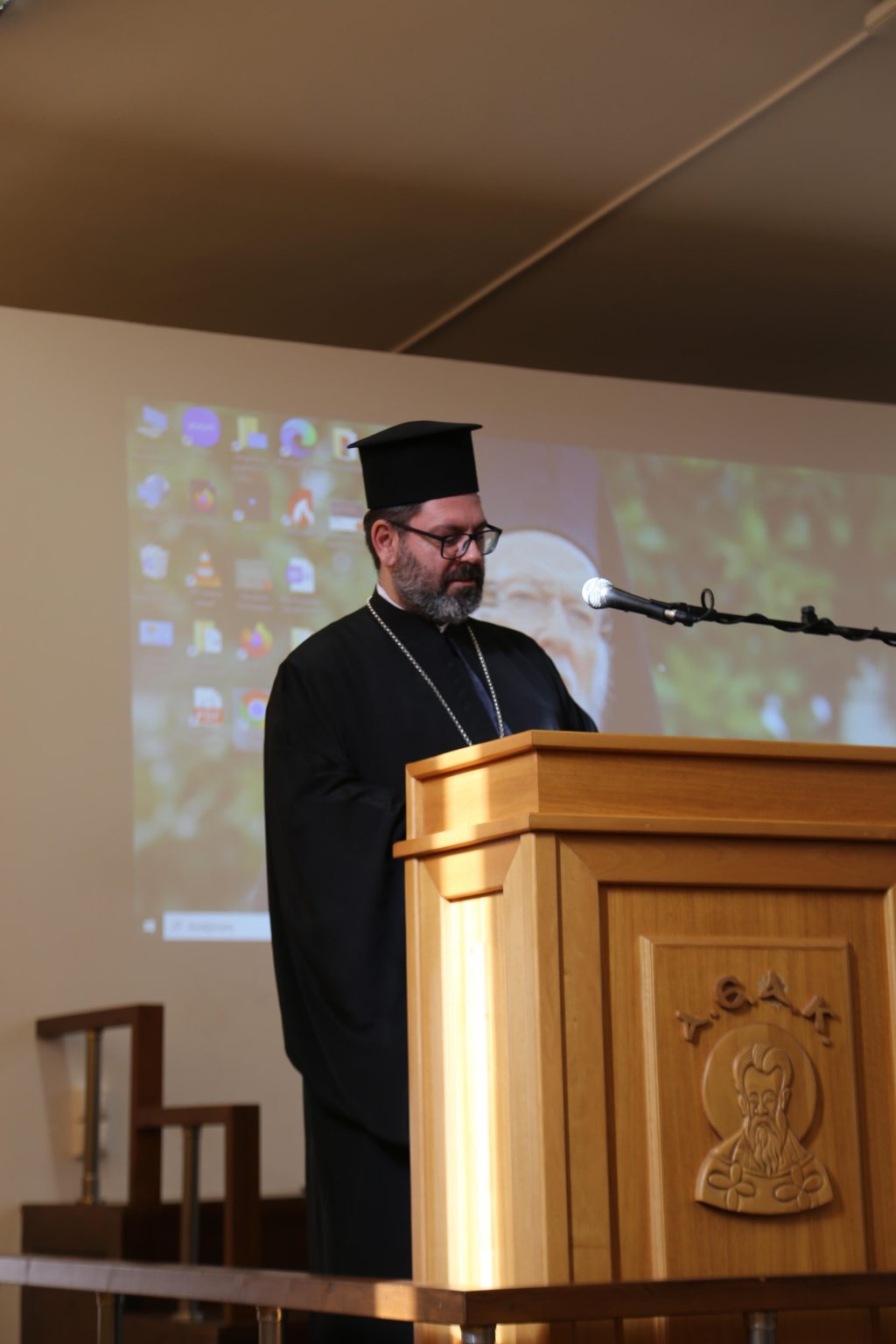 Η Μεγάλη Τεσσαρακοστή: Εσπερίδα Στην Πατριαρχική Ακαδημία Κρήτης Η Μεγάλη Τεσσαρακοστή: Εσπερίδα Στην Πατριαρχική Ακαδημία Κρήτης