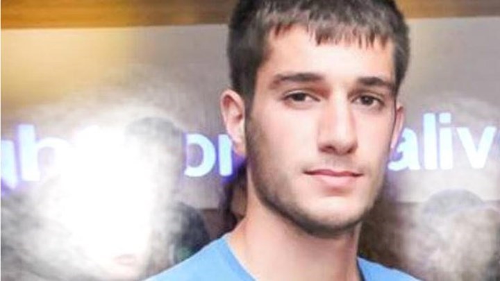 Η Τραγωδία Του Βαγγέλη Γιακουμάκη: Μαθήματα Για Την Κοινωνία Μας Η Τραγωδία Του Βαγγέλη Γιακουμάκη: Μαθήματα Για Την Κοινωνία Μας