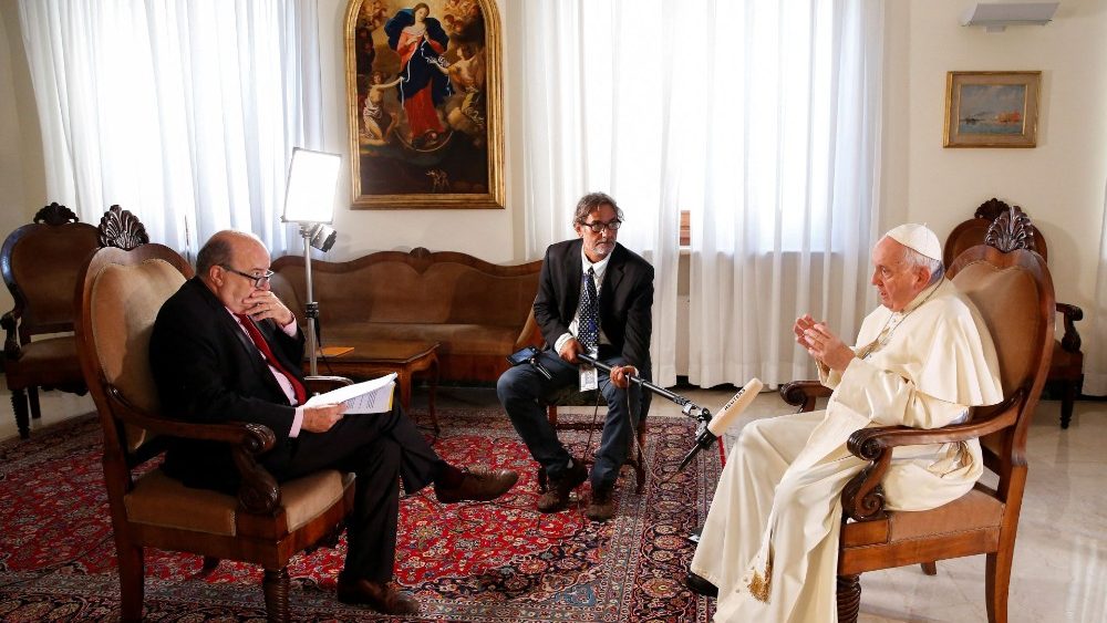 Il Caso Becciu: Papa Francesco Parla Di Voci Premature Sulle Dimissioni Il Caso Becciu: Papa Francesco Parla Di Voci Premature Sulle Dimissioni