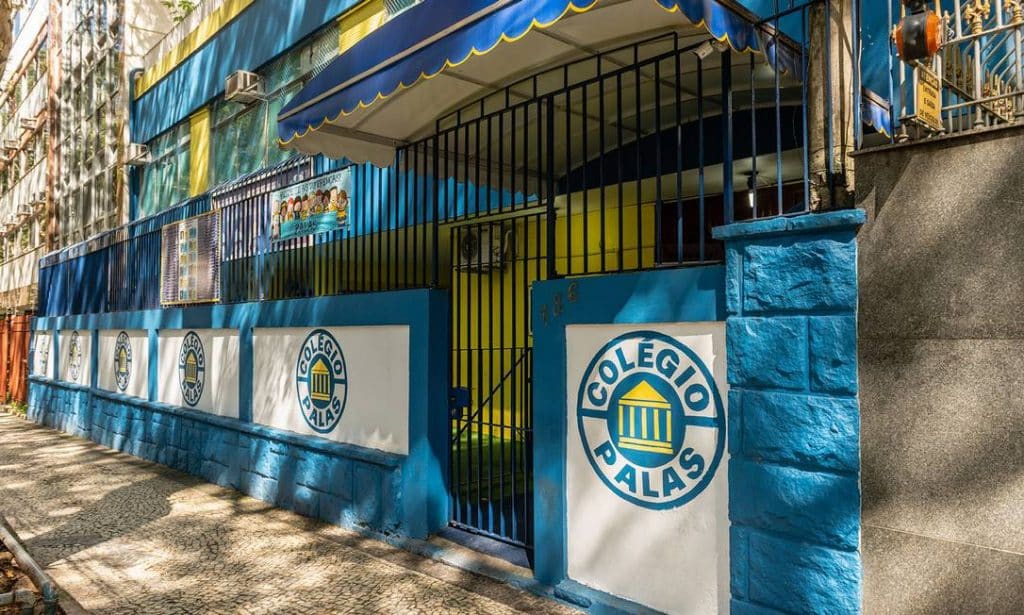 Incêndio Na Tijuca: Escola Em Luto, Pais E Ex-alunos Emocionados