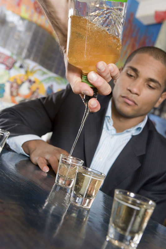 Increased Alcohol Use In Women: Health Risks And Doctor's Warnings Increased Alcohol Use In Women: Health Risks And Doctor's Warnings