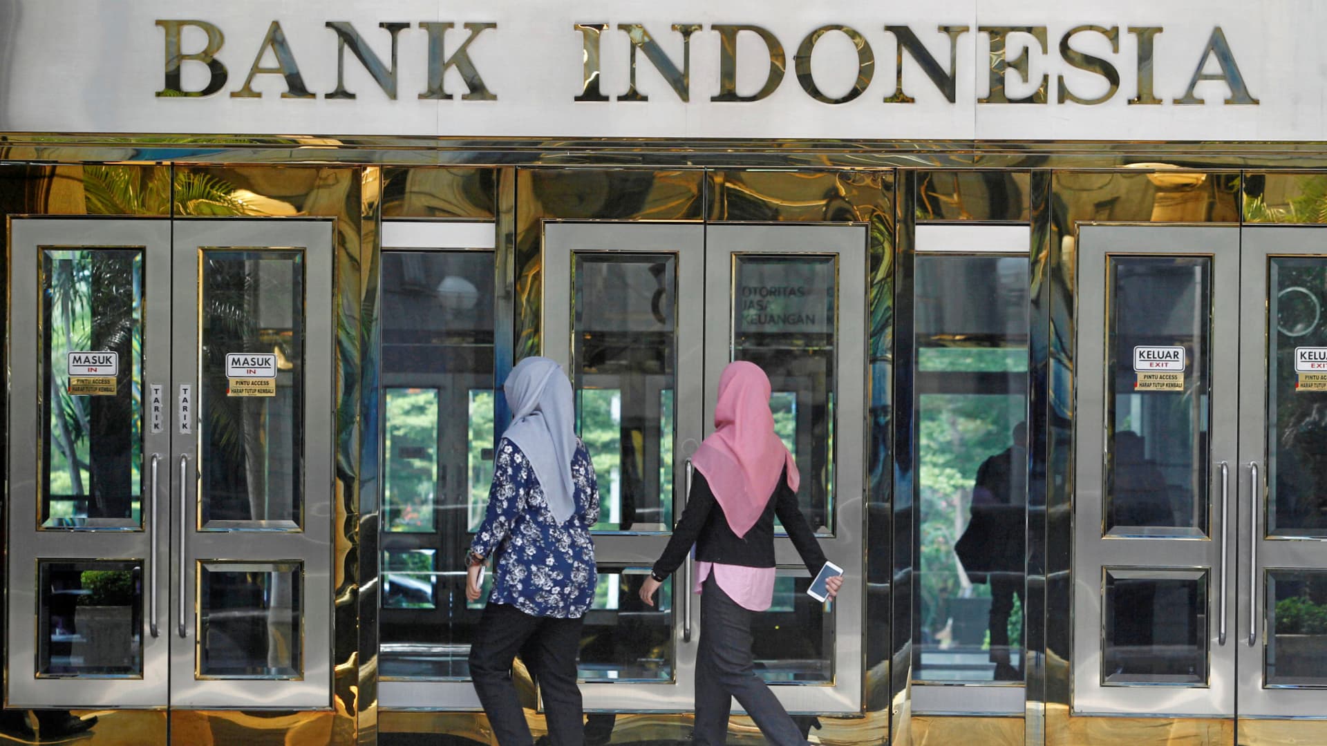 Indonesia's Falling Reserves: Analyzing The Impact Of Rupiah Weakness Indonesia's Falling Reserves: Analyzing The Impact Of Rupiah Weakness