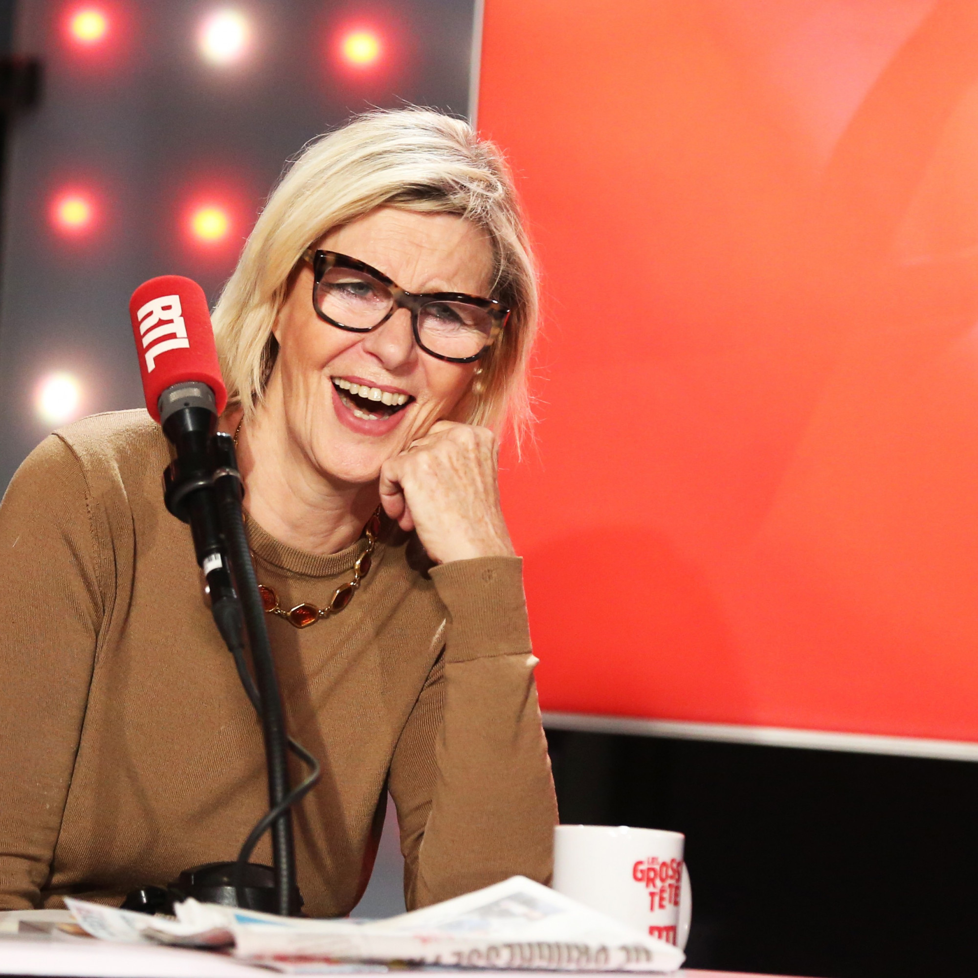 Inès Reg Et Chantal Ladesou : Une Nouvelle Polémique Enflamme La Toile Inès Reg Et Chantal Ladesou : Une Nouvelle Polémique Enflamme La Toile
